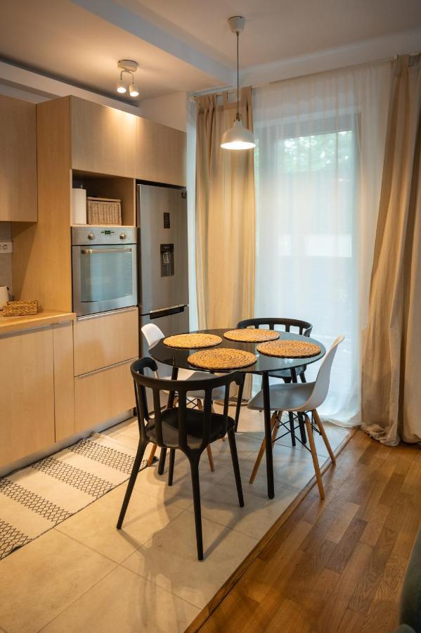 Green Corner Apartment ブカレスト エクステリア 写真